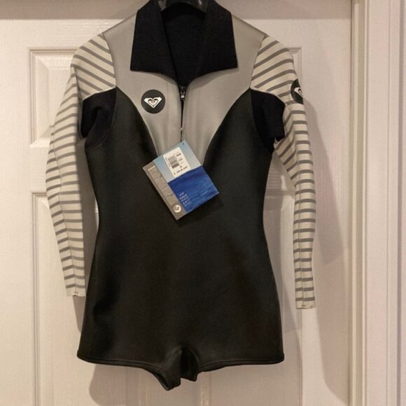 Brand new Roxy spring suit - Picture 1 of 4